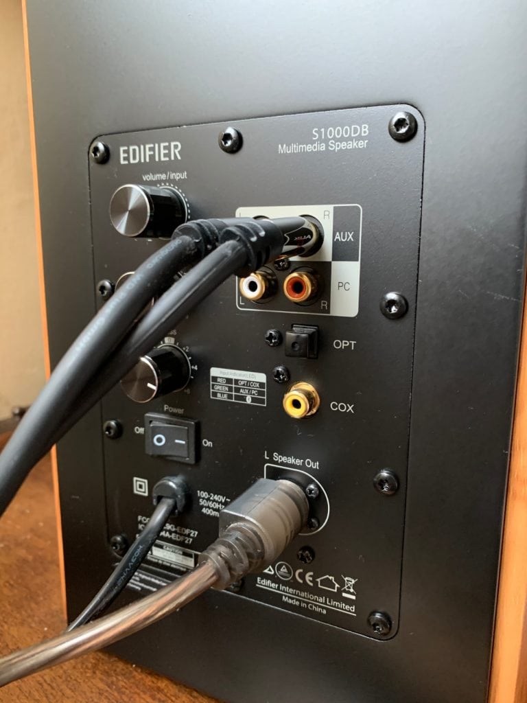 Altavoces activos EDIFIER S1000DB: conexiones parte trasera